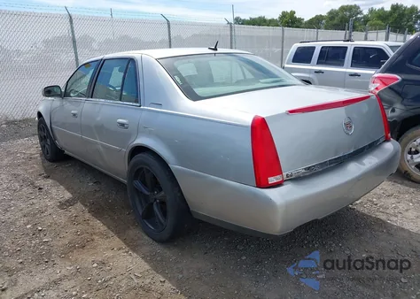2007 Cadillac Dts Luxury I z USA, uszkodzony, nr VIN 1G6KD57Y57U232976